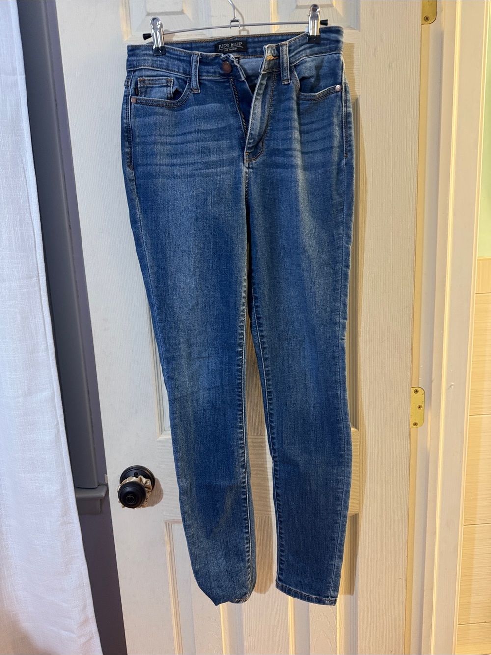 Judy Blue Medium Blue Skinny Jeans early worn women’s jeans